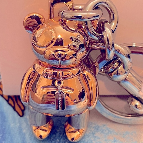NWT Coach Signature Rose Golf Bear - Picture 5 of 14